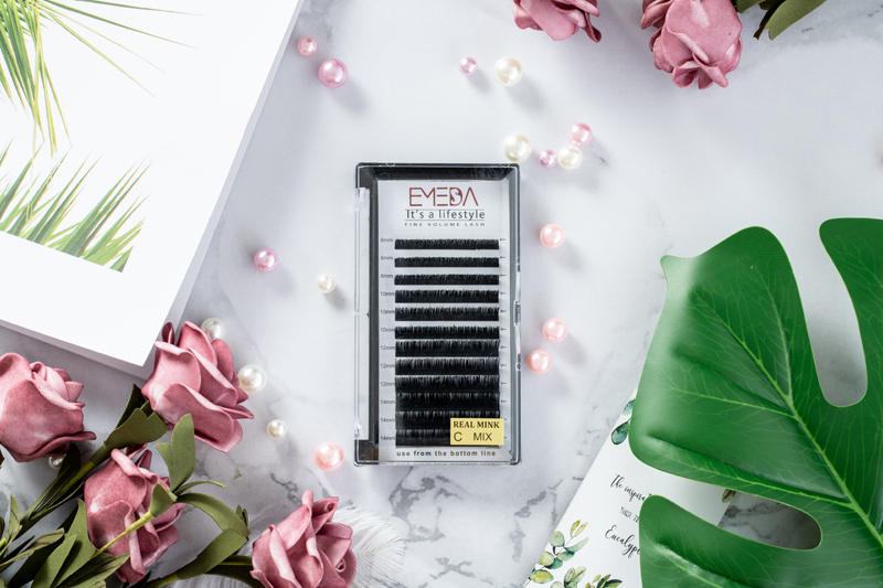 private-label-eyelash.jpg