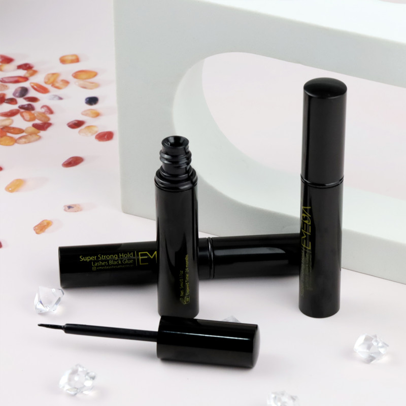 strip-eyelash-glue-5.jpg